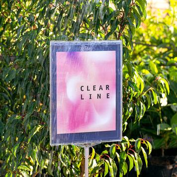 Affischram "Clear Line"